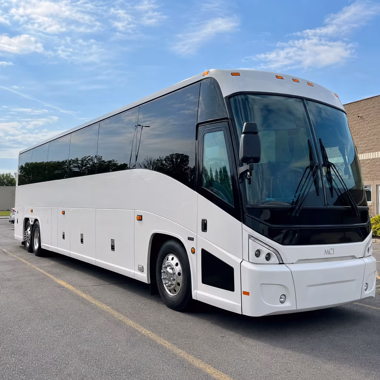 charter bus shuttle service to kansas city international airport mci
