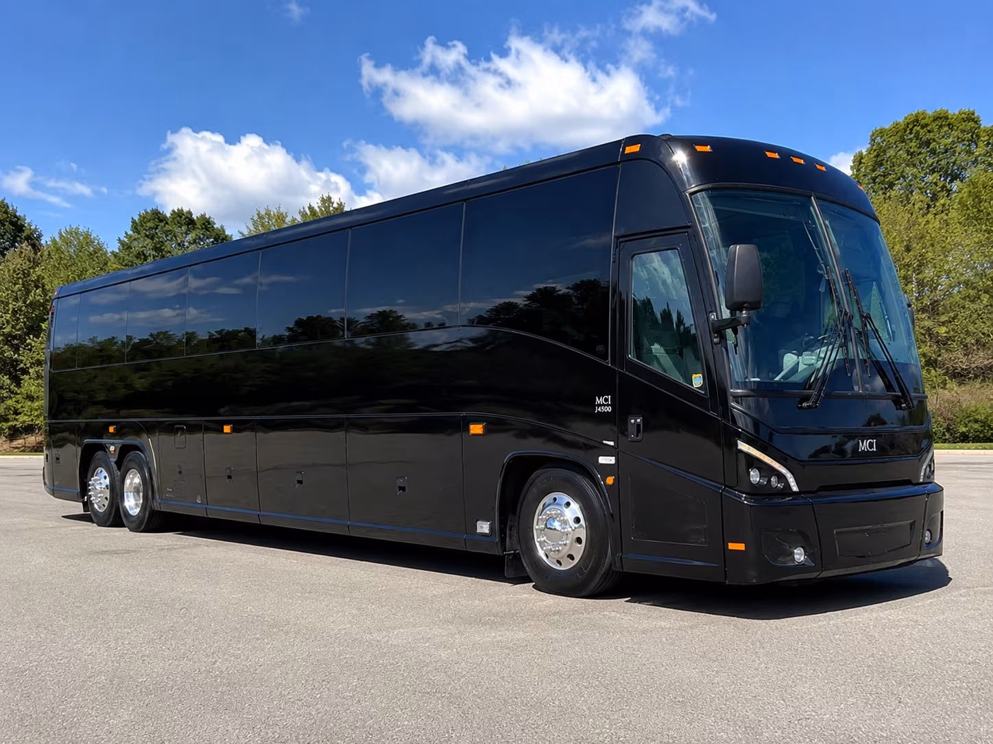 corporate and group charter bus rentals for long distance travel from blue springs