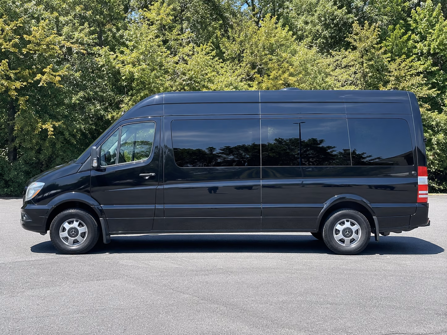 sprinter van and minibus rentals for small corporate groups in blue springs