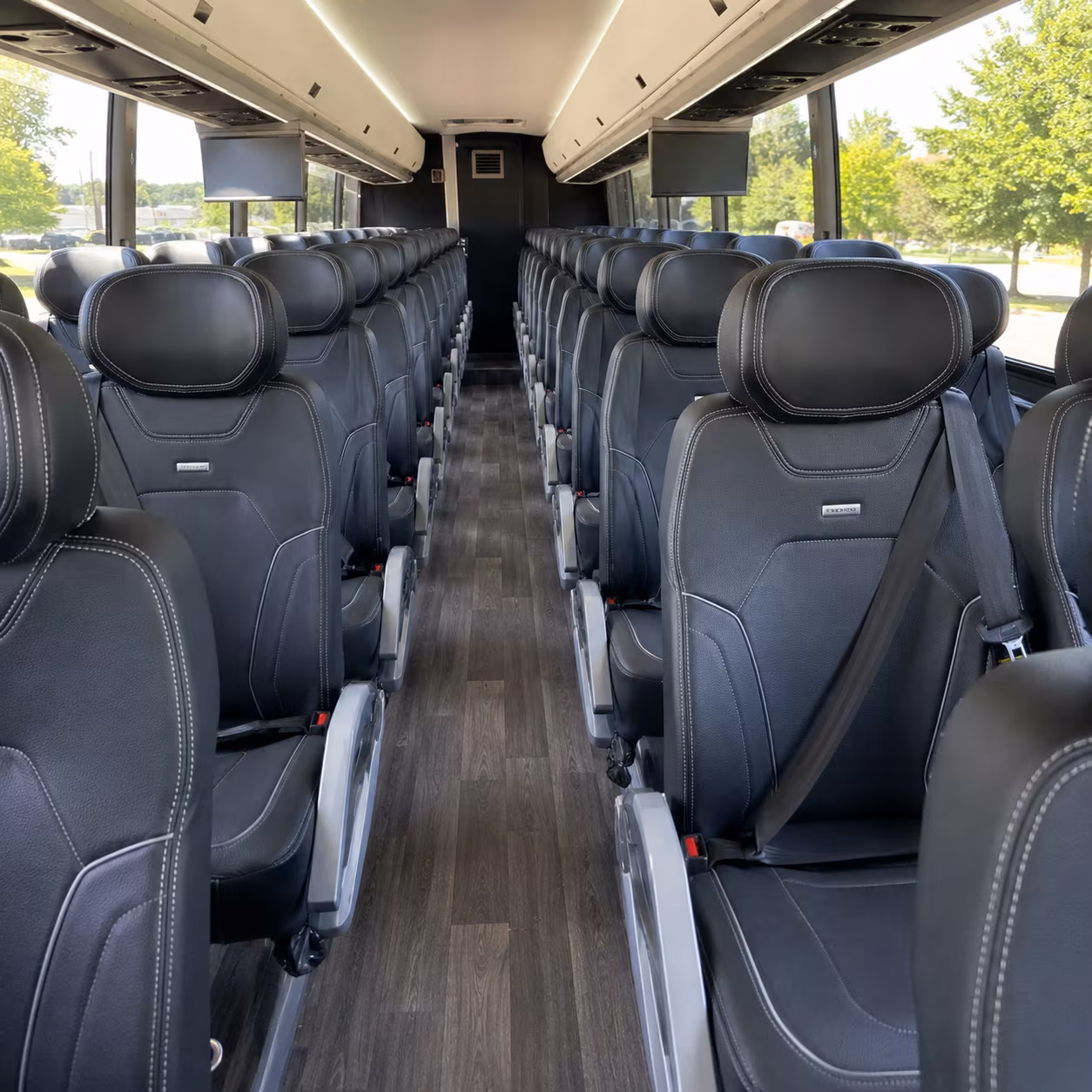weekly worship shuttle buses for blue springs congregations