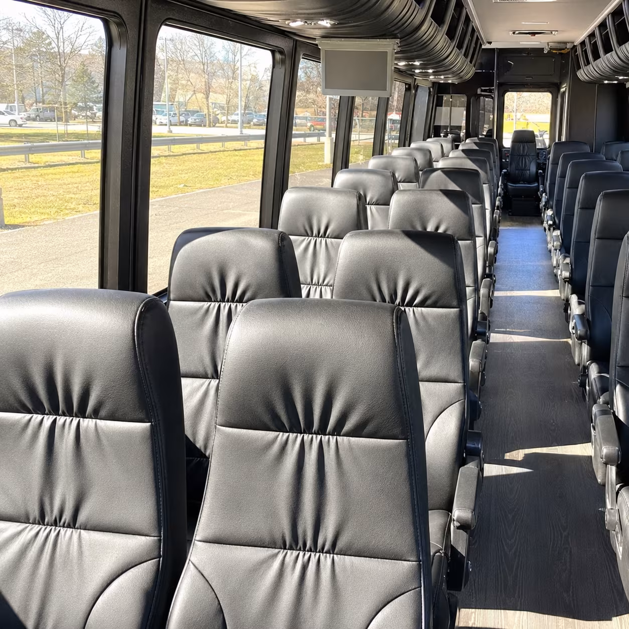winery hop buses for private groups and special occasions in blue springs