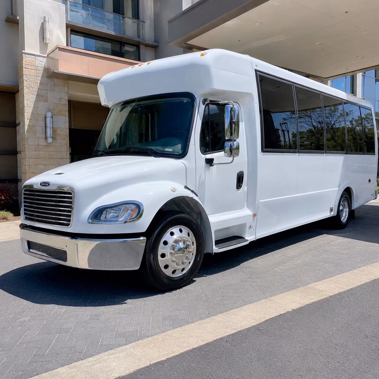 zoo and aquarium field trip buses for blue springs schools